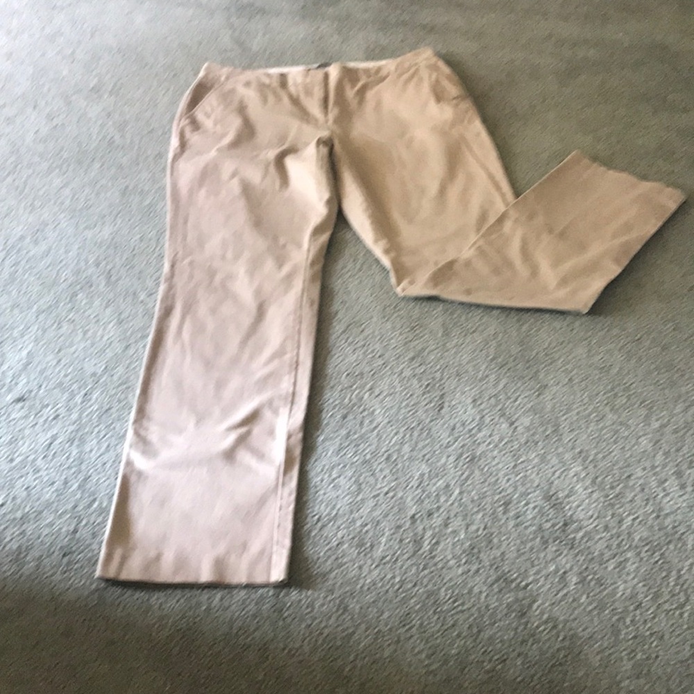 Women’s Lands End Size 10 Mid Rise Khaki Pants